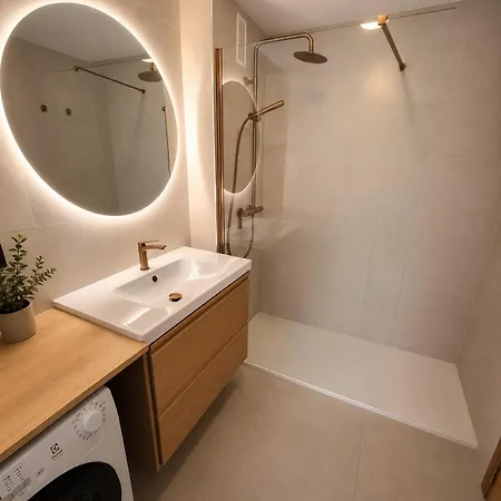 Apartment Residencial Argenta 2/4 Lek